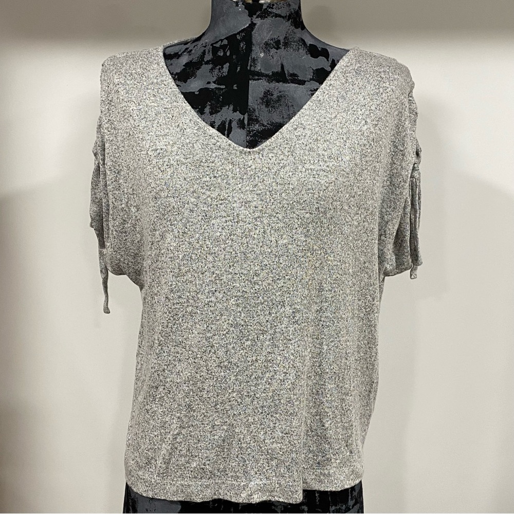 Lucky Brand Heather Gray V Neck Cold Shoulder Tie Top